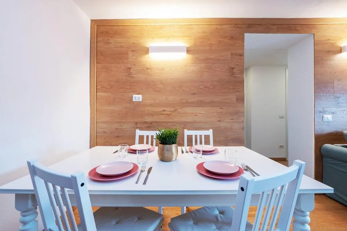 Ihost Luxury Flat Bormio - Centrale 69 Piatta Apartment